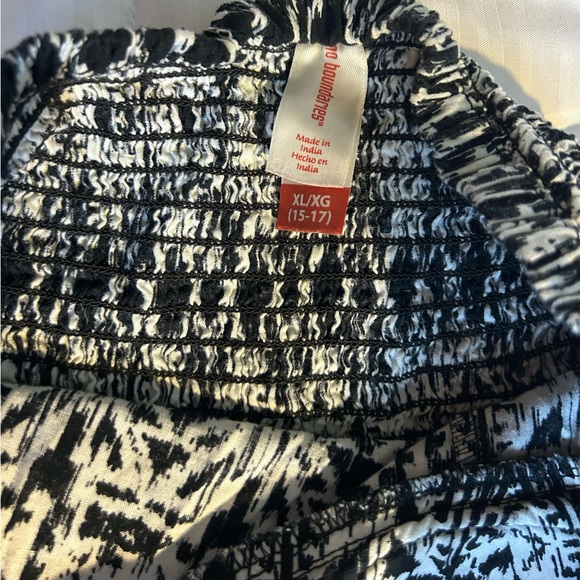 No boundaries black and white patterned halter dress size XL - Picture 2 of 5